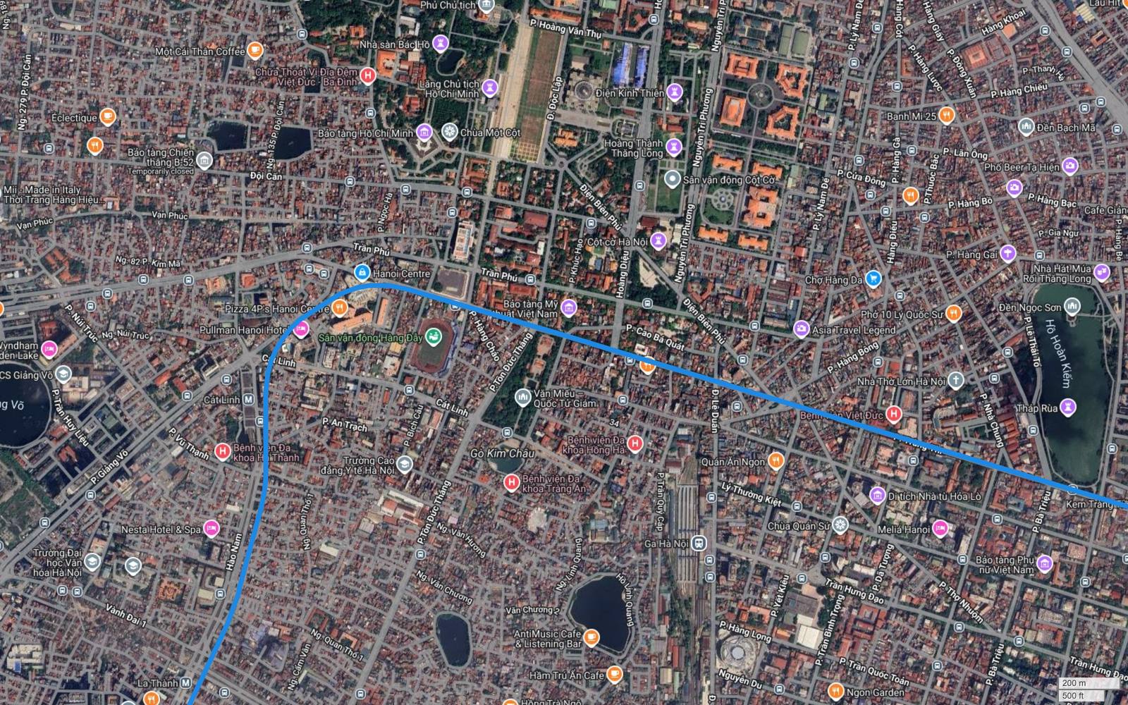 Tuyến metro số 2 Hà Nội đi qua địa bàn Cửa Nam và Điện Biên Phủ giữa Hoàng thành Thăng Long với Văn Miếu rồi bẻ xuống Hào Nam